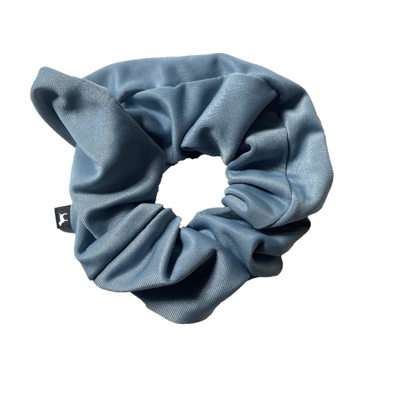 ✨4 for $15✨ LIKE NEW Victoria's Secret Pink Sport Blue scrunchie - Picture 1 of 1